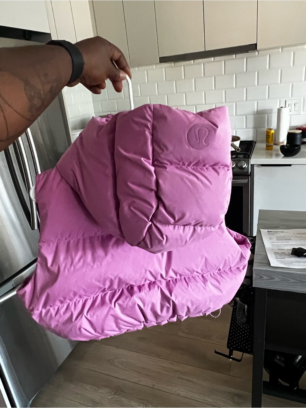 lululemon athletica Quilted Sleeveless Puffer Vest in Lavender Pink - Picture 2 of 2